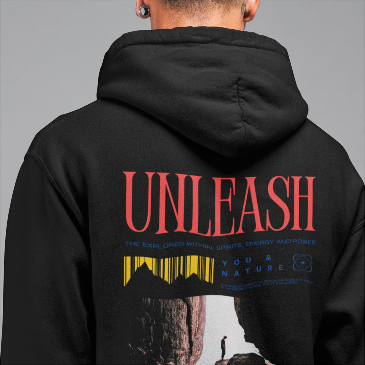 Stylish hoodies: oversized black cropped hoodie for men. Perfect sweatshirt essentials for comfort and trend!