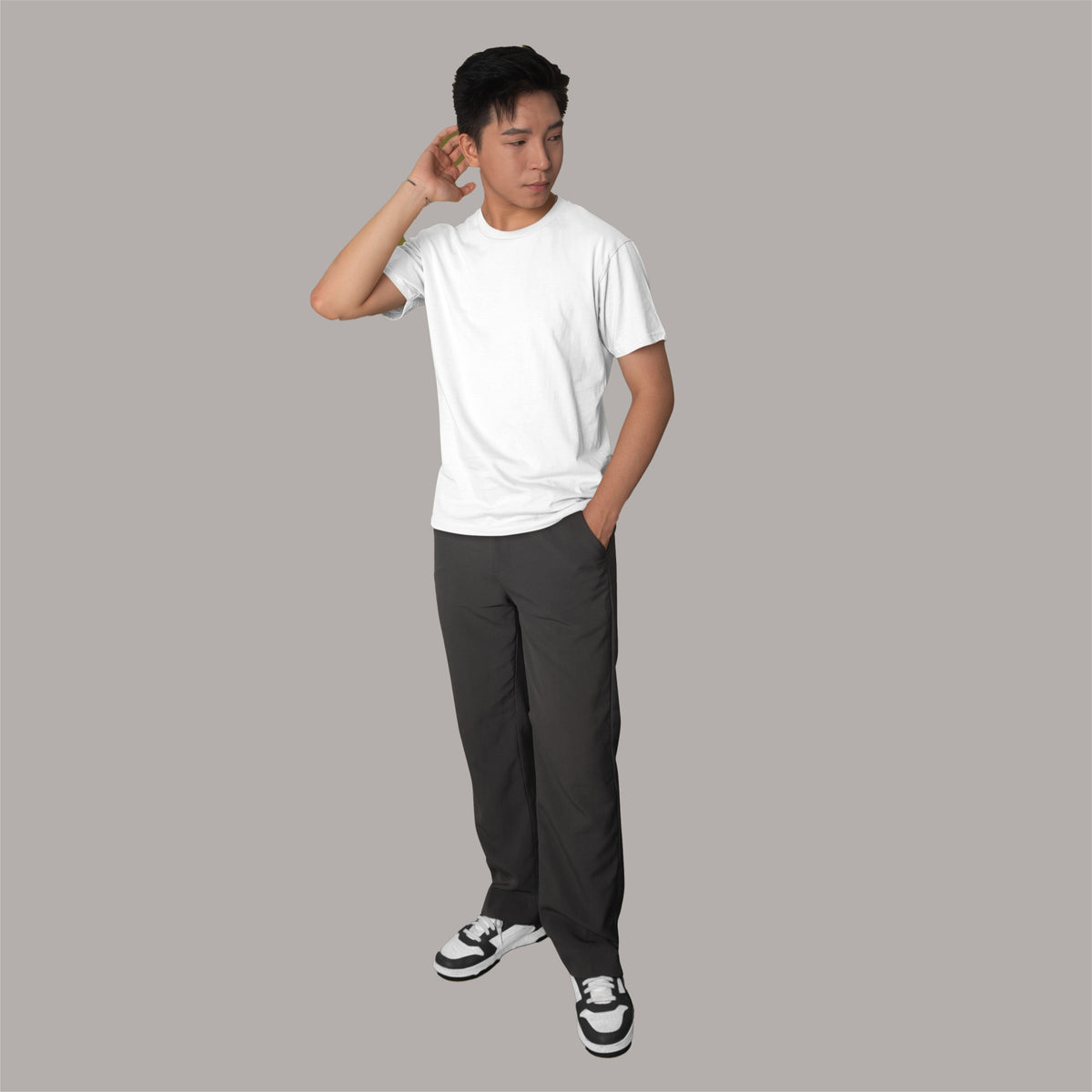 Buy White Plain Oversized T-Shirt – Trendy and versatile, great for a relaxed and modern everyday look.