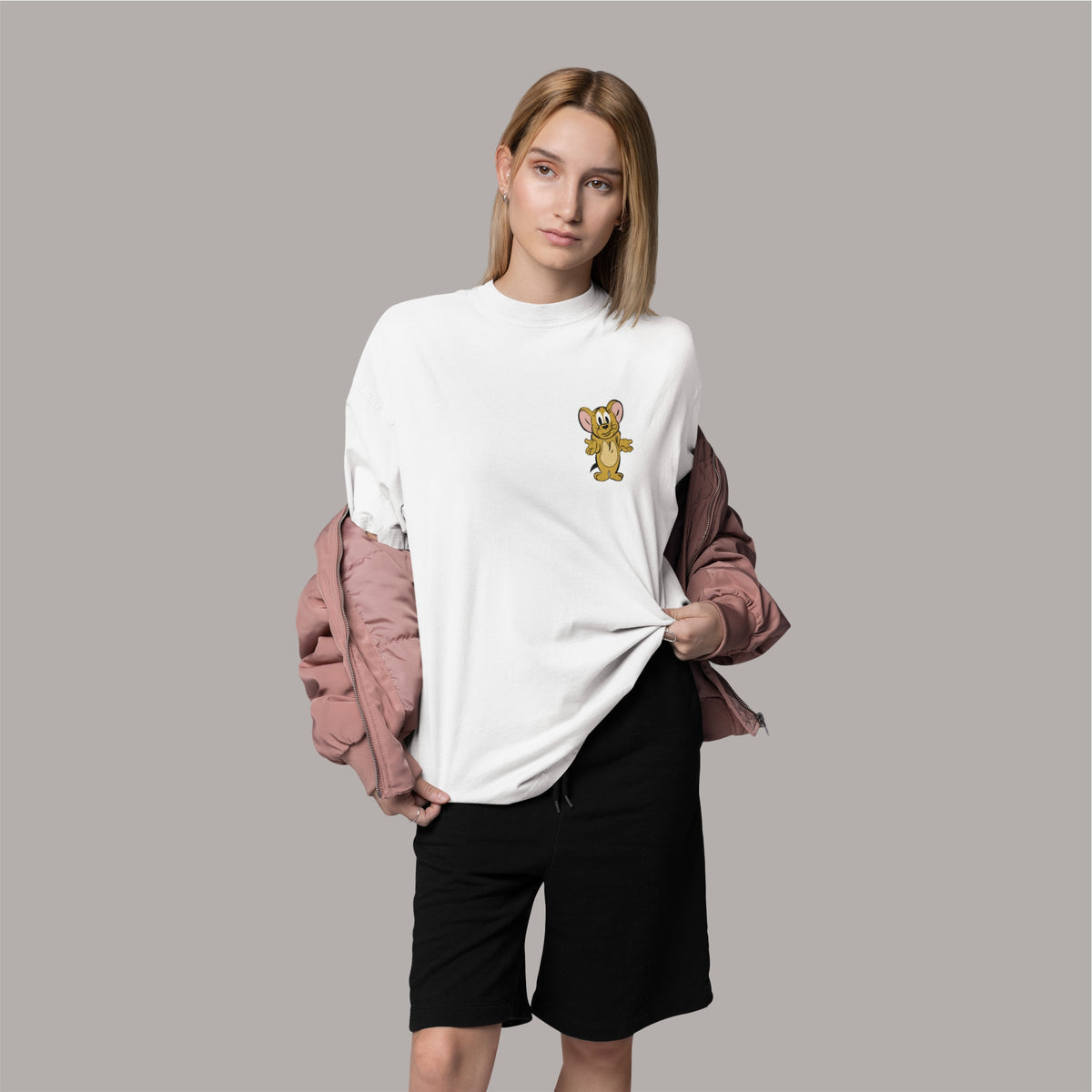 Jerry Oversized T-Shirt – Classic White Tee with Trendy Design