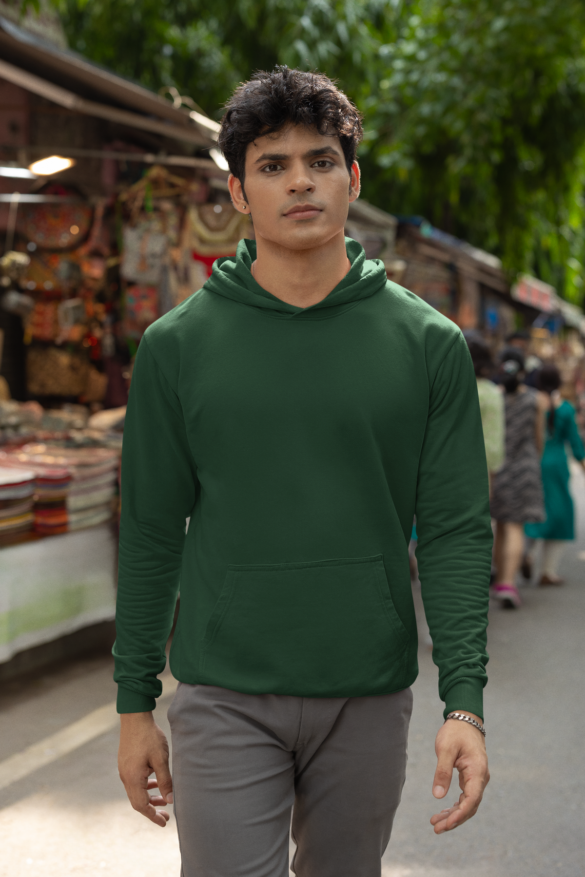 Olive Green Oversized Hoodie for Men – Trendy & Cozy! Elevate your wardrobe with this must-have hoodie. Buy now!