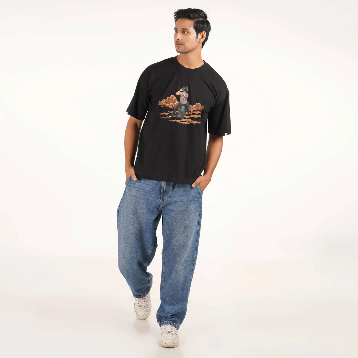 Purchase the black Only Biker Adventure Outdoor Oversized T-shirt with a bold biker motif. Purchase this distinctive item online.