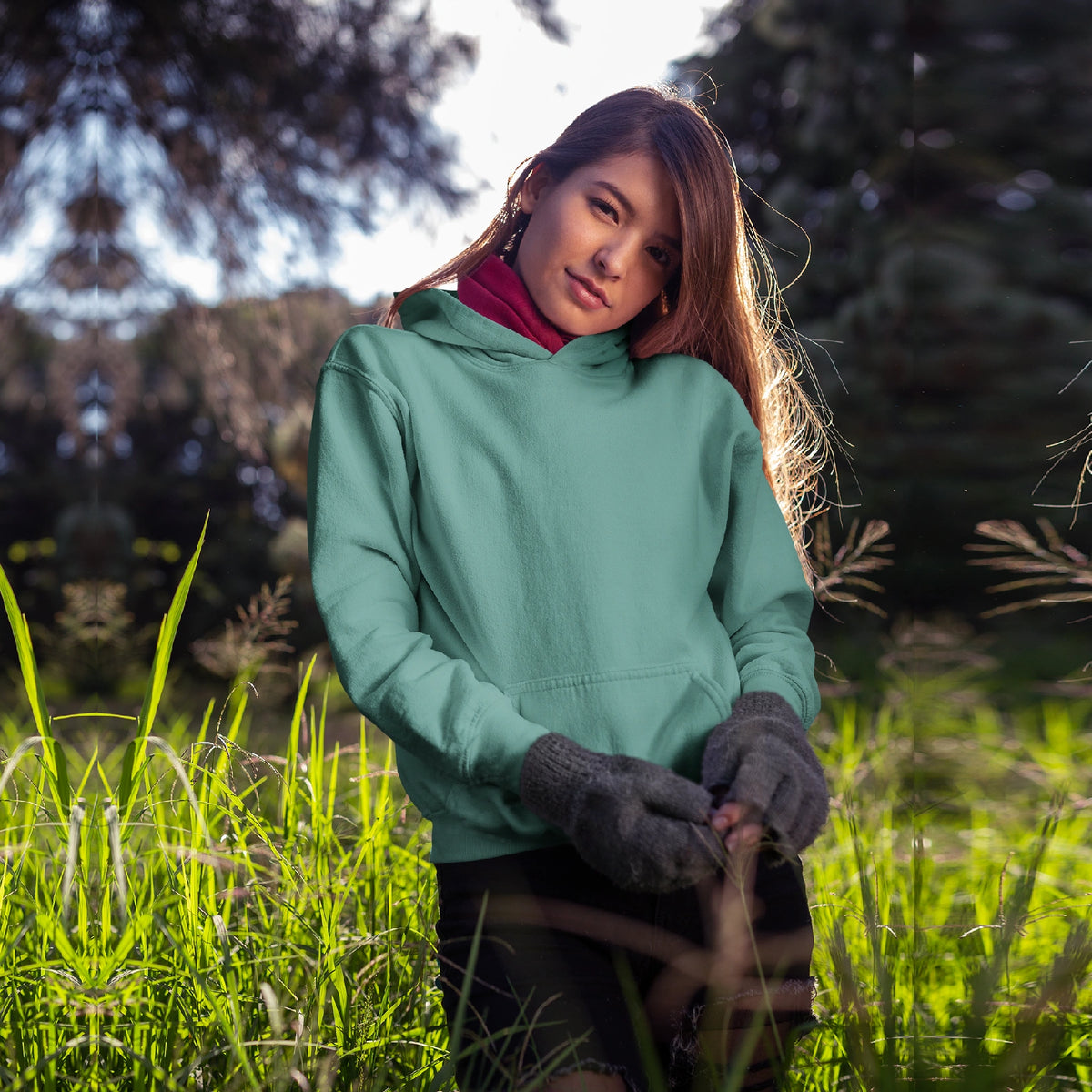 Stay cozy and stylish with this Women’s Oversized Turtle Green Hoodie. Perfect for travel, lounging, or casual wear. Shop now!