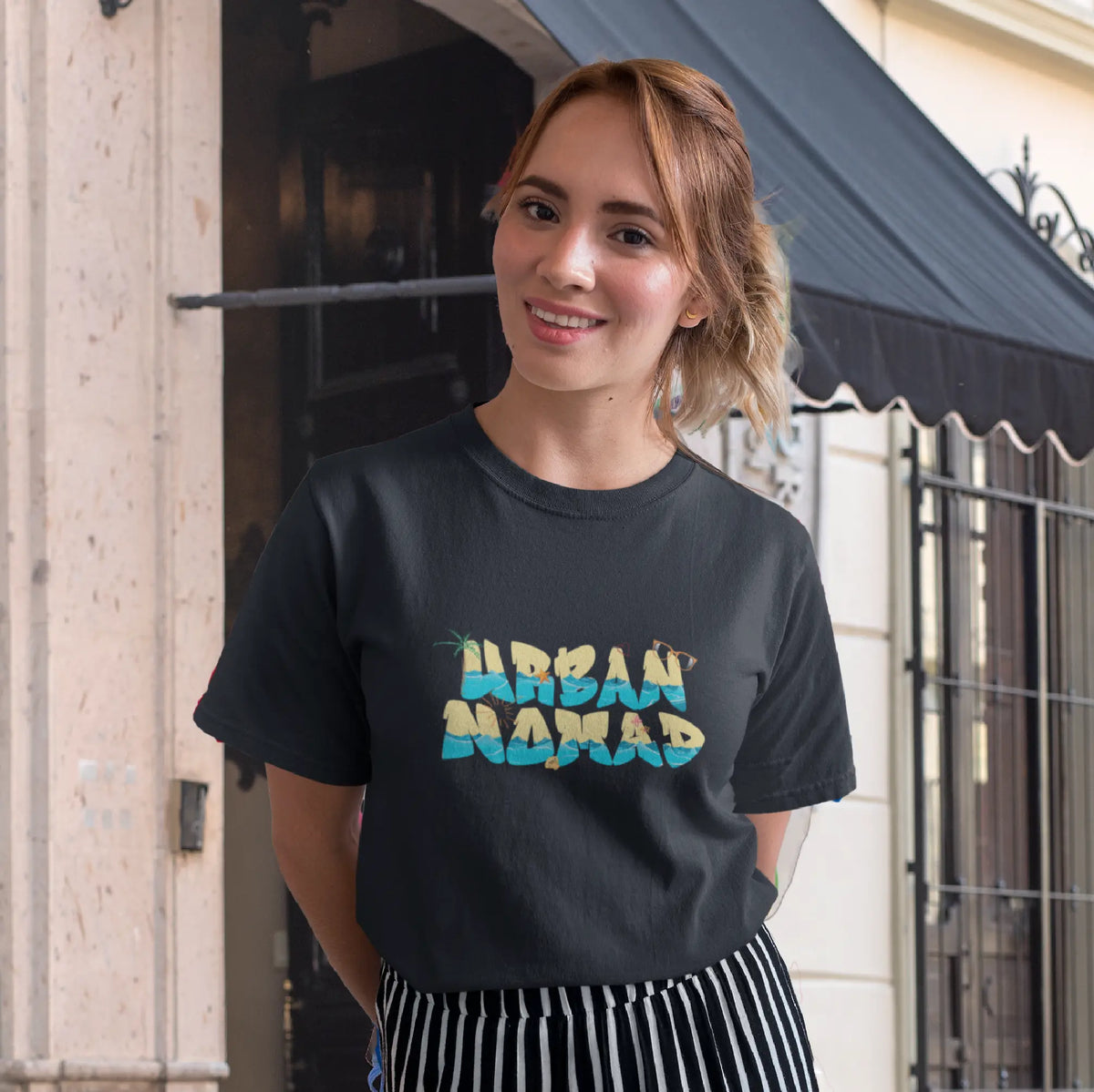 Urban Nomad Oversized T-Shirt – Chic Dark Blue Tee for Women – A must-have for a relaxed and stylish look.